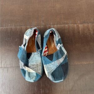 Kids Blue Plaid Toms Shoes